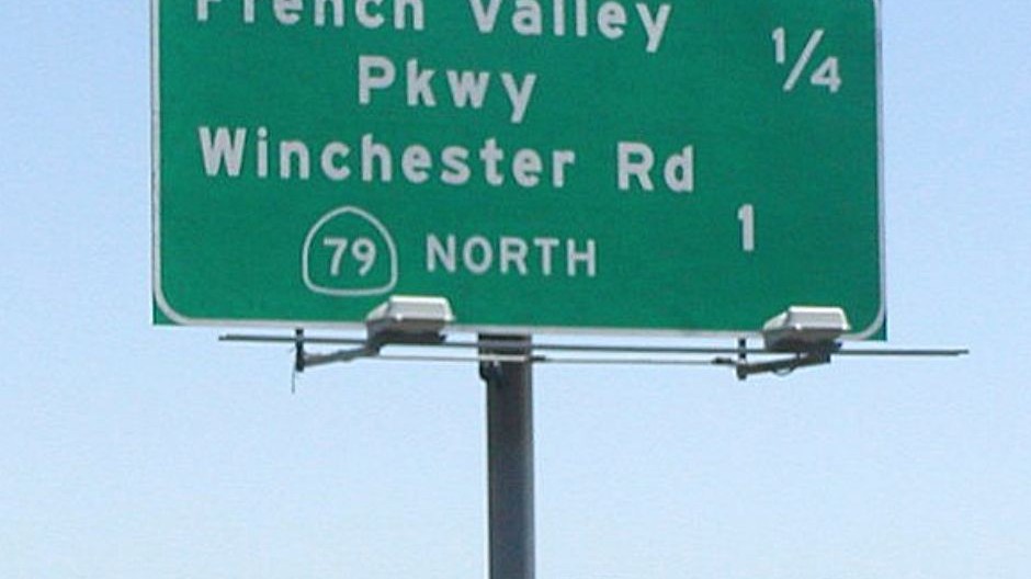 Photo of french valley parkway miles to exit sign