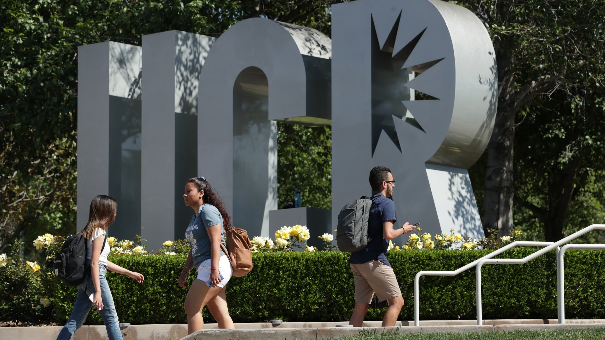 UC Riverside Monument