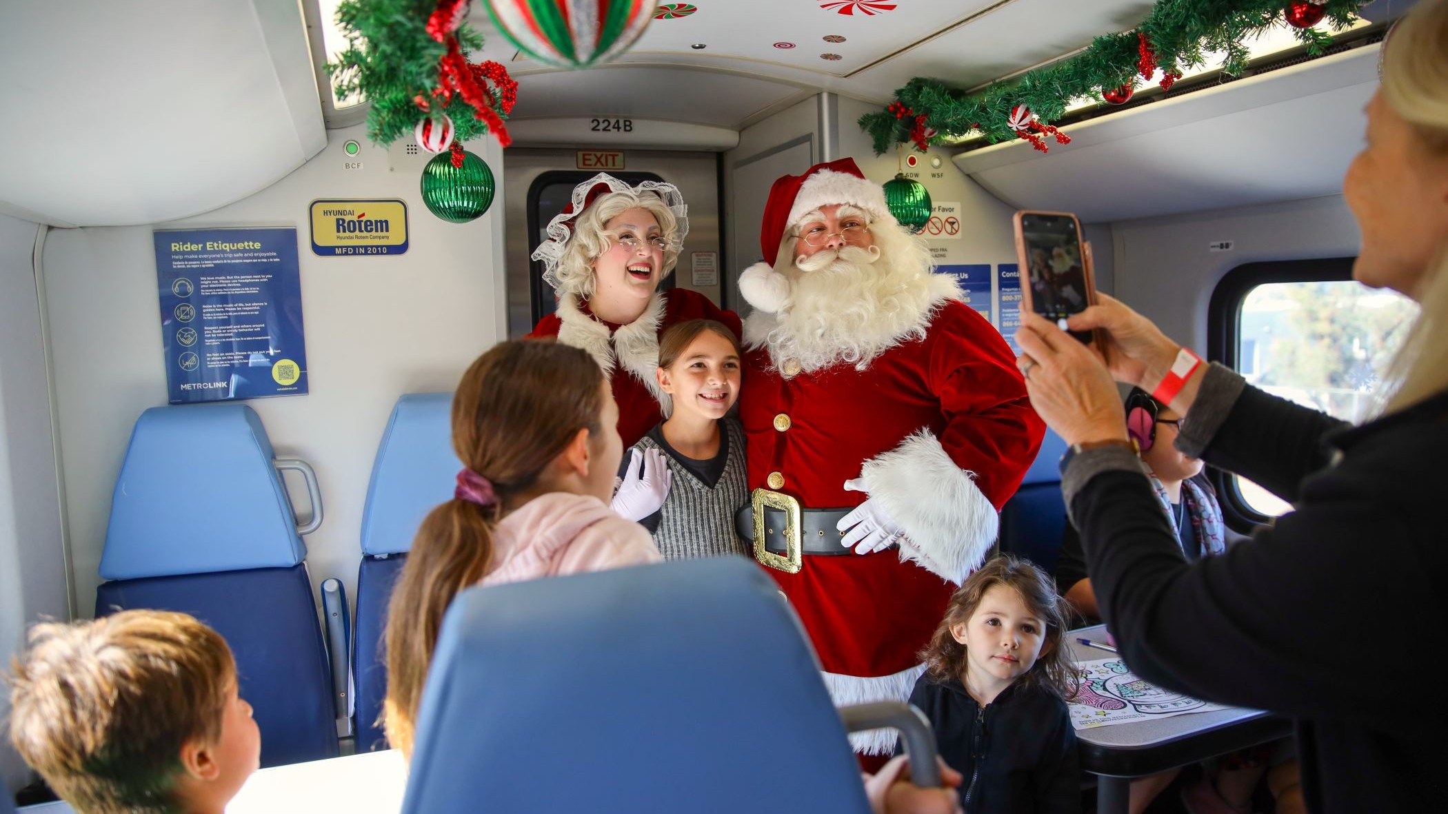 1125 Point Holiday Train 01